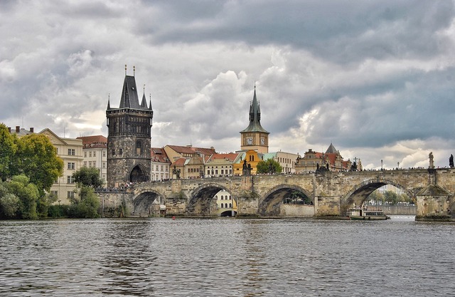 Why Prague Attracts Visitors from Bydgoszcz in June 2025