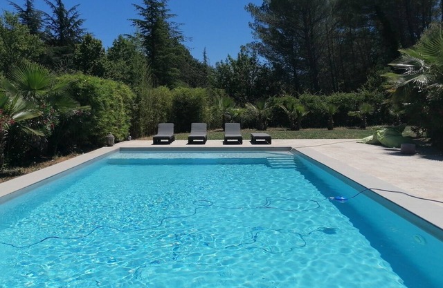 F2 de 70 m² Dans la Verdure