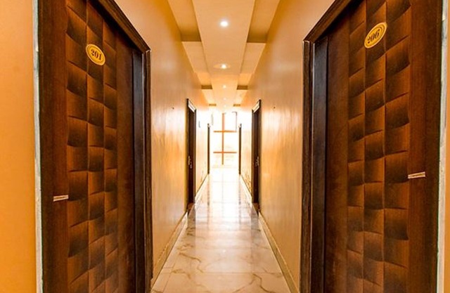 Fabhotel Pahadi Cottage
