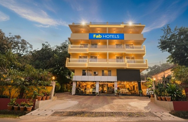 Fabhotel Sai Swastik Nr. Candolim Beach