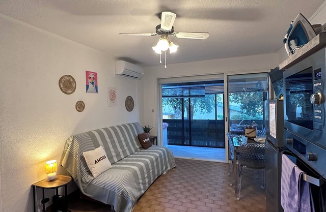 Fabulous 2-room apartment - avenue de la Méditerranée -clim- wifi- parking space