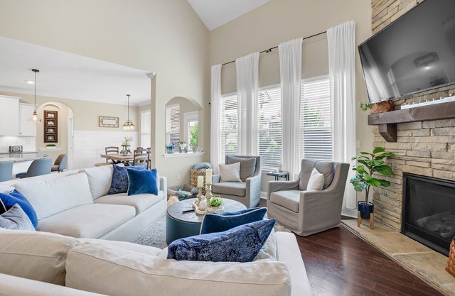 Fabulous 5-bedroom house with AC in Thompson's Station