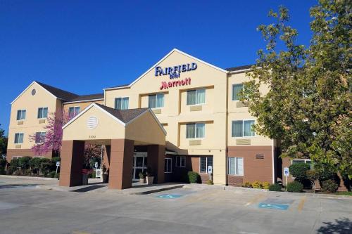 Fairfield Inn 