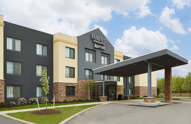 Fairfield Inn by Marriott Rochester East