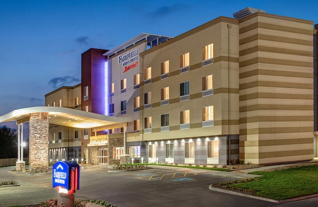 Fairfield Inn & Suites by Marriott Raleigh Cary