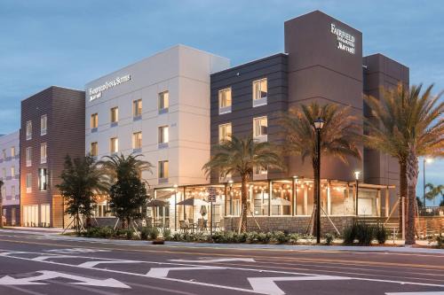 Fairfield Inn 