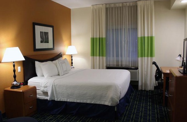 Fairfield Inn & Suites by Marriott San Francisco San Carlos