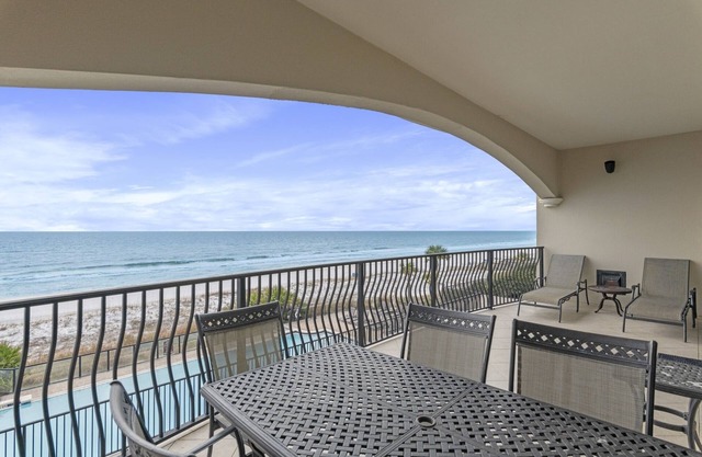 Fall Availability! Newly Renovated! 2nd Floor Luxury Gulf Front Unit! Community Pool!