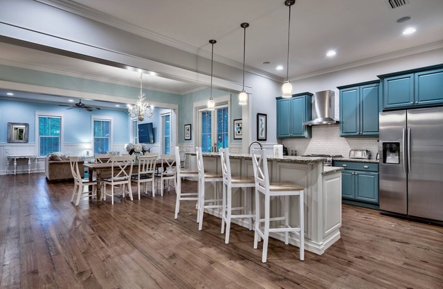 Fall Dates Available! Watersound West Gated Community! Close to Pool! 2 Kayaks Included!