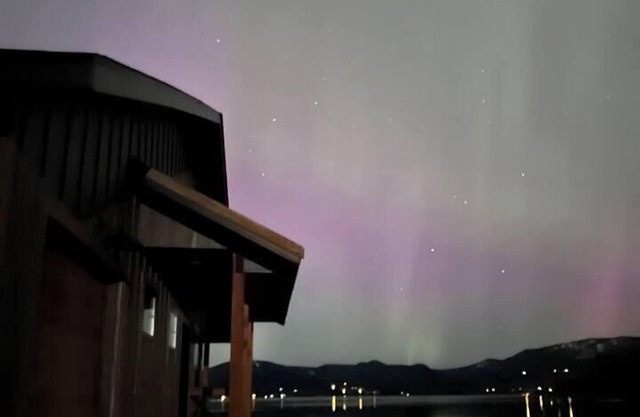 Fall Weeks Available! Stunning lake views