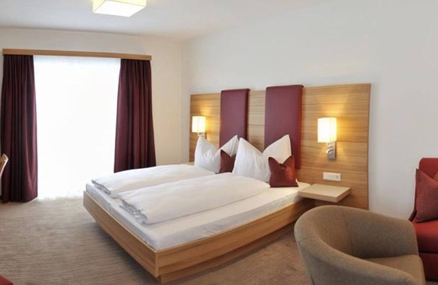 Familienzimmer Standard - Hotel Sonnschupfer