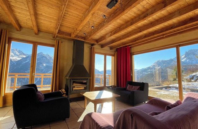 Family chalet 10 pers. Serre Chevalier Briançon, exceptional view.