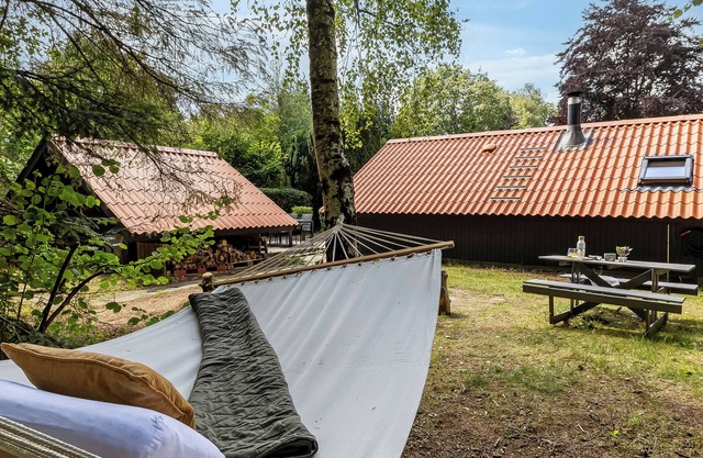 Family Forest Cabin with unique nature near lake & Legoland! ForestCabinDK