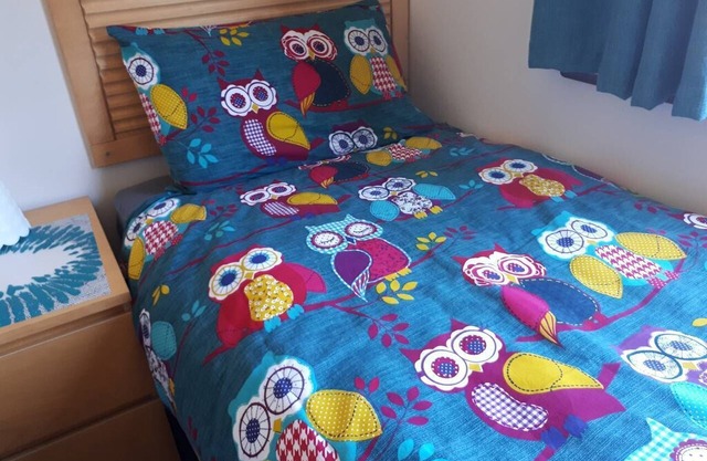 Family friendly pet free cosy chalet, Bideford Bay Holiday Park, Devon