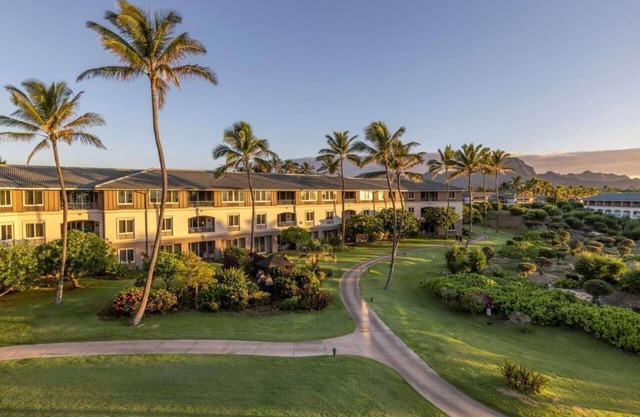 Family-Friendly Unit Near Poipu Beach, Free Parking + Large Outdoor Pool