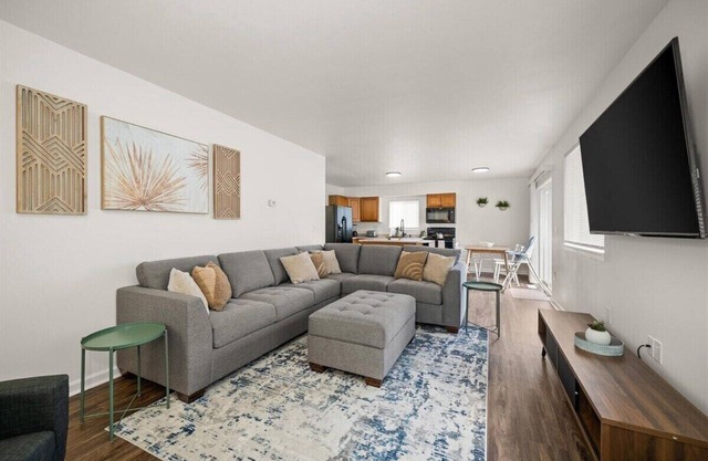 Family Friendly Haven I Renovated & Spacious