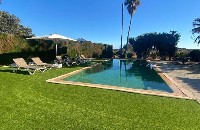 Family-friendly villa with pool – Villa Sa Grua