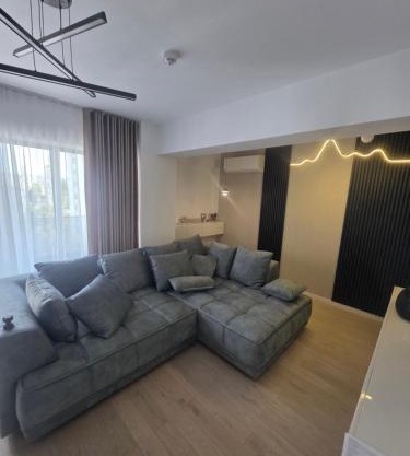 Family Home 2 Centru Palas Mall