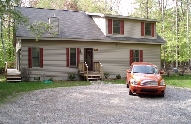 Family home - 3 bedrooms, 2 baths