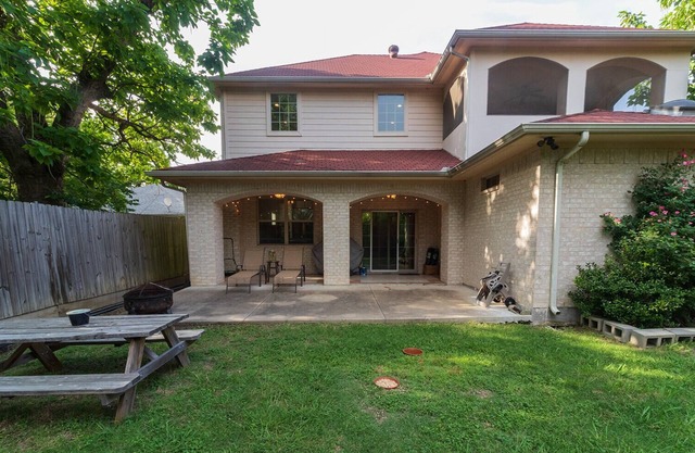Family Home in Quiet Dallas Suburban Neighborhood