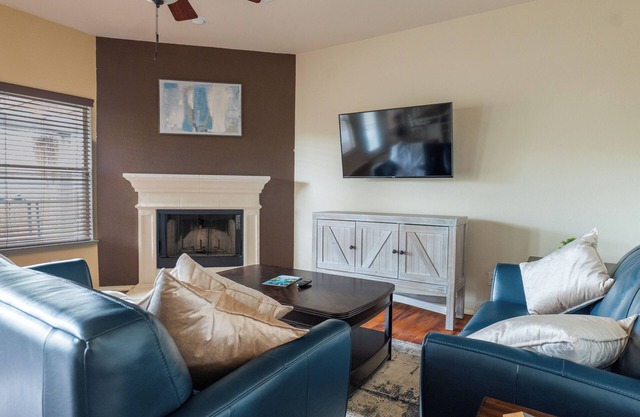 Family-Pet Friendly Grill & Fire Pit By Kalahari