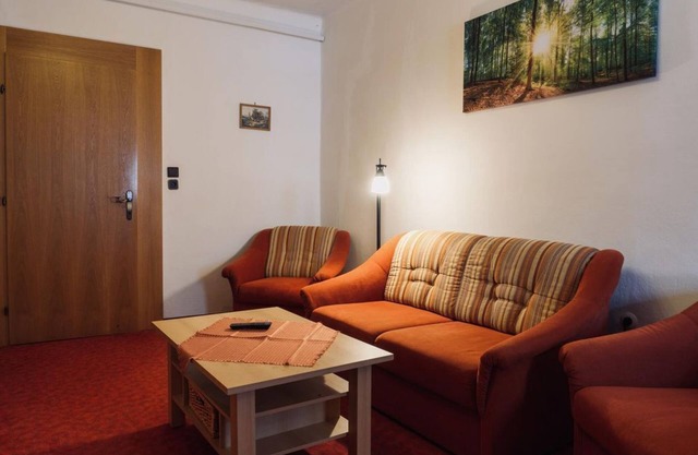 Family room with sofa bed (room 1) - Gasthof Scherer