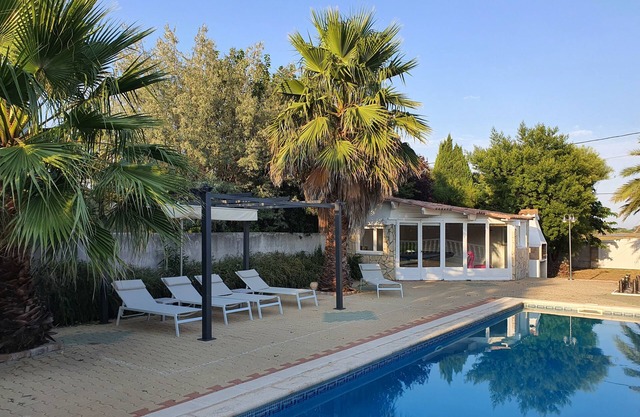 Family Villa set in a mediterranean garden overlooking the Thau Lagoon