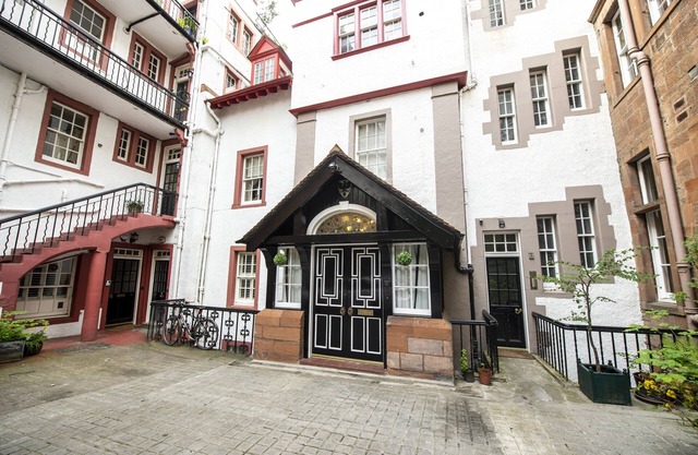 Ramsay Gardens 