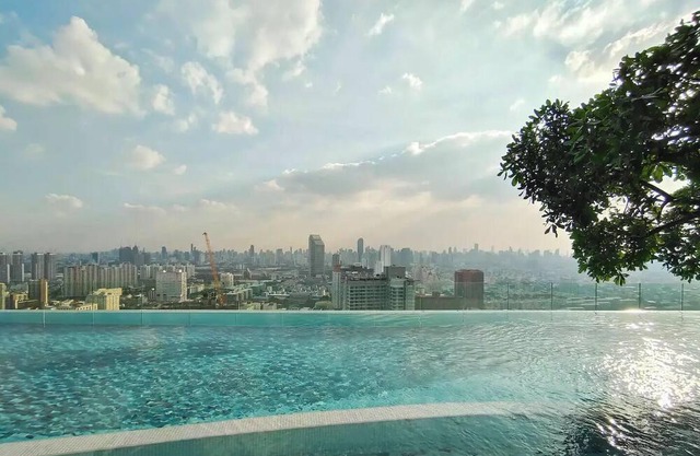 Fantastic condo near MRT Huai Khwang