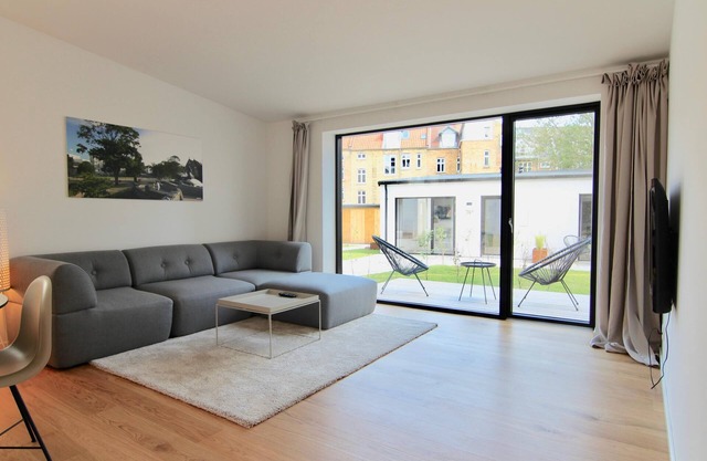 Fantastic 1-BR Townhouse - 155