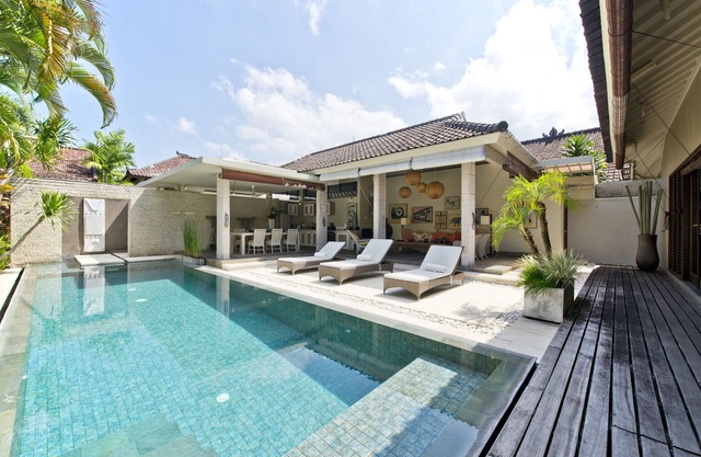 Fantastic 2BR Villa, Seminyak - PRIME LOCATION! , Serene Getaway!