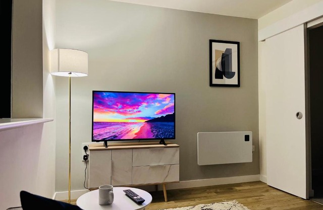 Fantastic one bedroom apartment near Old Trafford Stadium