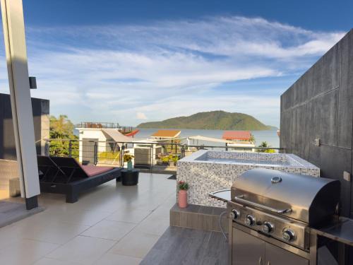 Fantastic SeaView 4br Private Pool Villa
