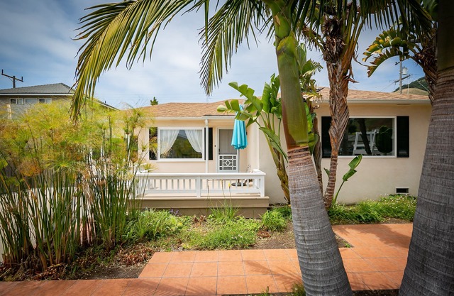 Fantastic Shell Beach vacation rental! 30 plus day Stay!