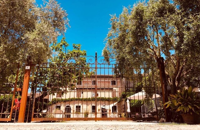Farm Holidays in a strategic point between Garda lake, Verona and Mantua,