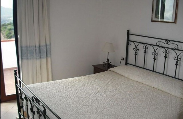 Farmhouse "Comino Alto" Apt 5