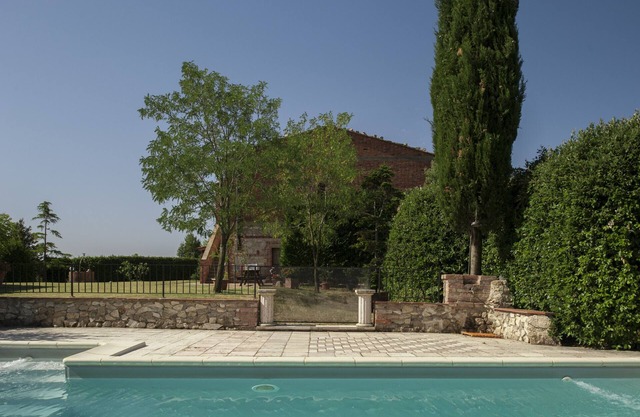 Farmhouse for 3 people in Asciano and near Siena
