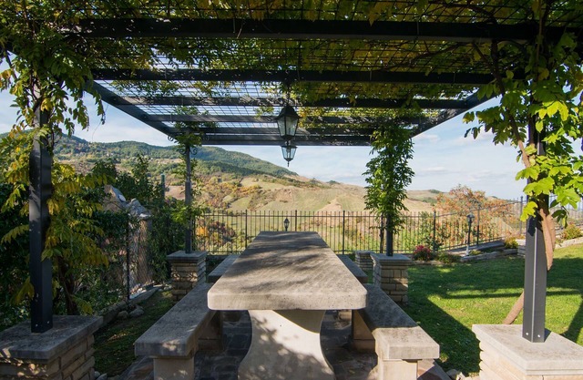 Fascinating Apartment with Garden, Barbecue, Heating