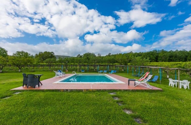 Fattoria Petraglia - Loggiato by Interhome