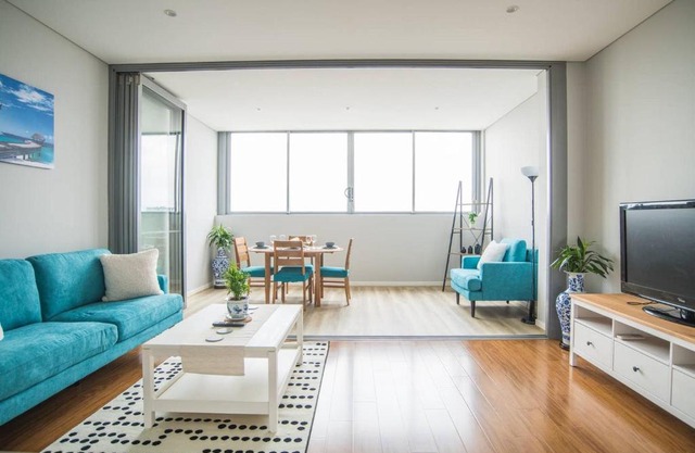 “Feel at Home” 1bed1bath Wentworth Point APT