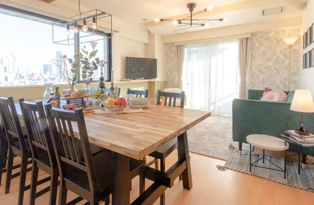 Feel rich / Room 801 / Spacious 3LDK, 12 people / 5 minutes from the station / In front of the family restaurant / 5 minutes at the convenience store / Wi-Fi available