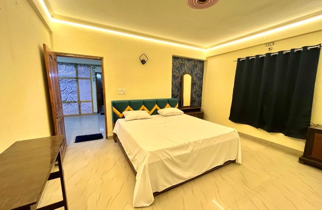 Feels like a homestay at Krishna Apartment in Varanasi. Your searches end here!