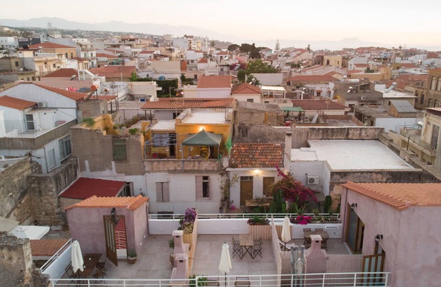 "Feels Like Home" – Charming Apartments in Rethymno Old Town