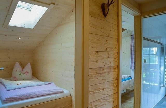 Ferienwohnung Vogelnest, 2-4 Personen, 42 qm, Dusche/WC, TV, W-LAN, Ostbalkon, 2 separate Schlafzimmer, Nichtraucher