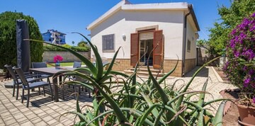 Ferienwohnung Fontane Bianche für 1 - 4 Personen mit 2 Schlafzimmern in Fontane Bianche