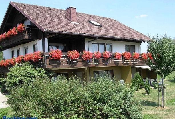 Ferienwohnungen Tröndle im Rosendorf