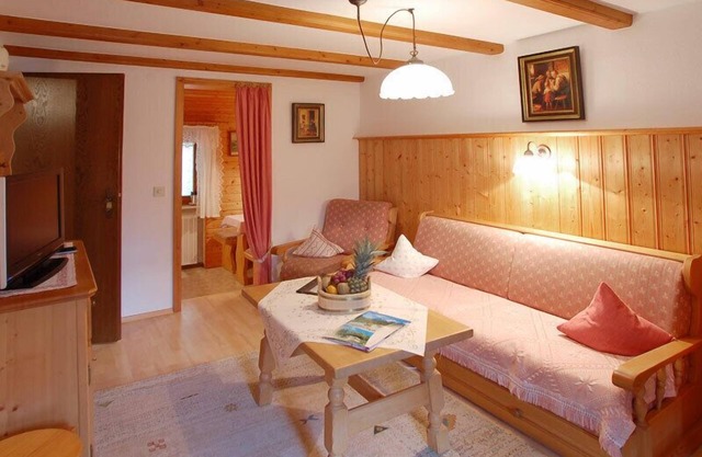 Fewo Nr. 1 und 2 Friedrichsruh für 1-2 Pers., ca. 40 m², 1 Schlafzimmer, Wohnzimmer, Küche, Balkon