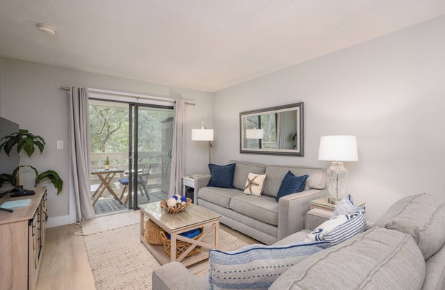 Fiddler's Cove 20I - Coastal Top Floor Villa