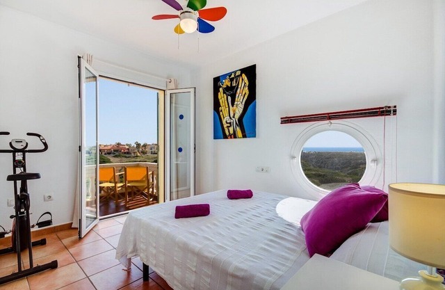 Fiesta 3 bedroom villa, Cales Piques