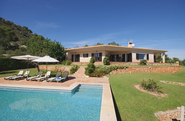 Finca Sa Roca Blanca - House for 6 people S'Horta